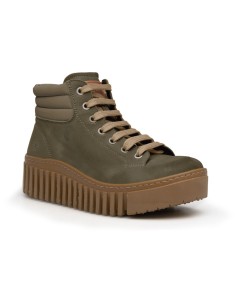 1532 Brighton Art Company , bota