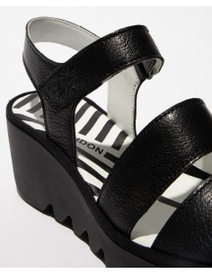 BEXI 575 - Fly London